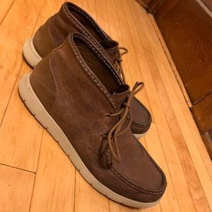Ugg men’s chukka boots size 9